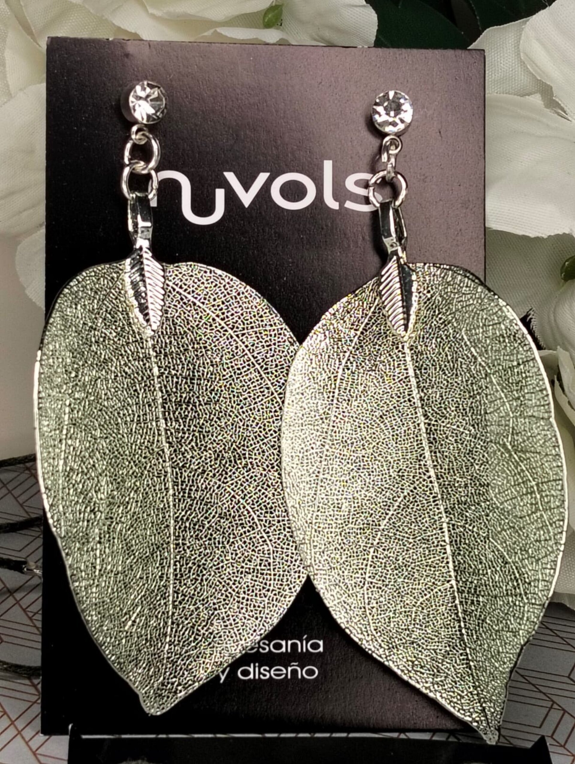 TOBE. CONJUNTO DE PENDIENTES Y COLGANTE - 2