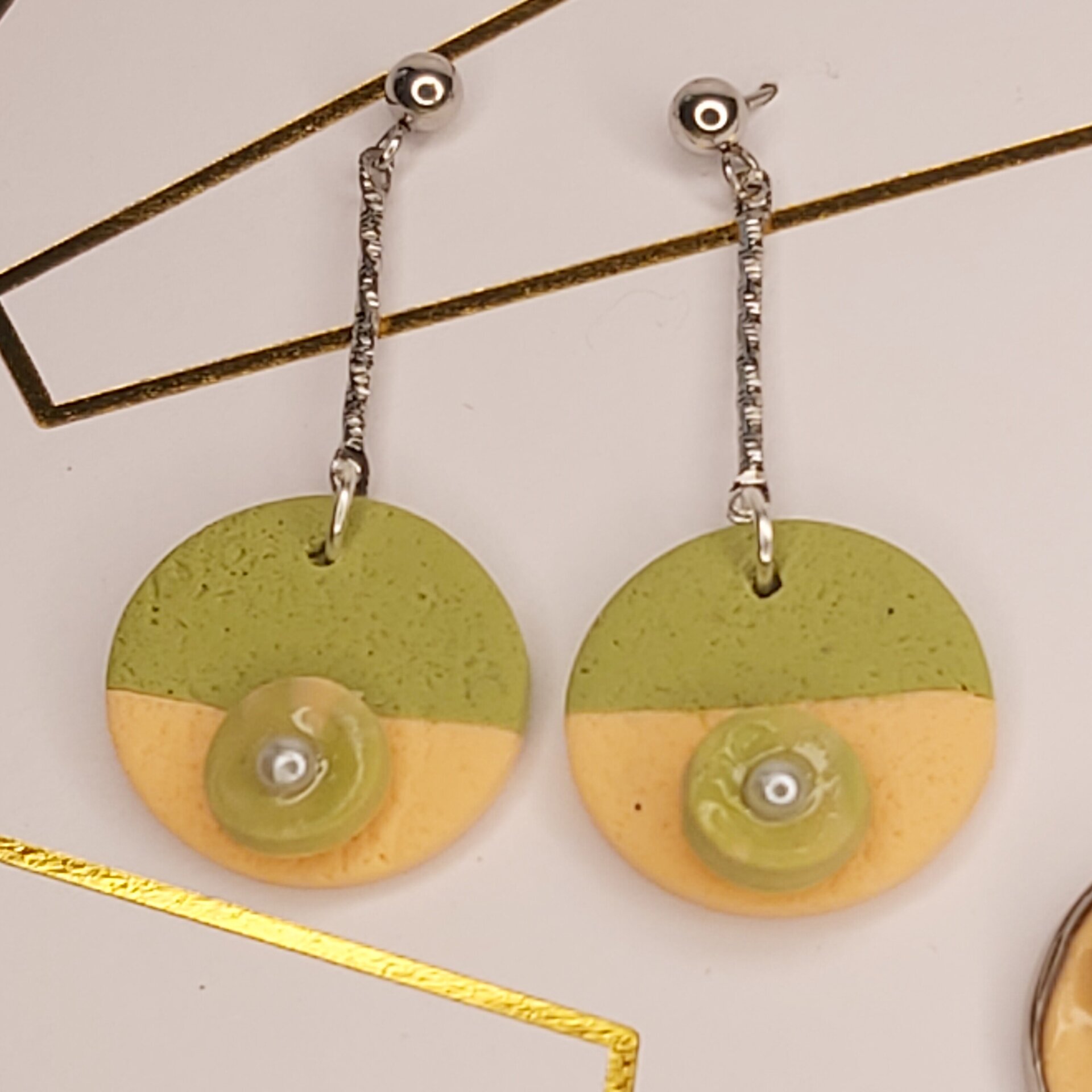 FLORENCIA. CONUNTO DE PENDIENTES Y PULSERA. - 4